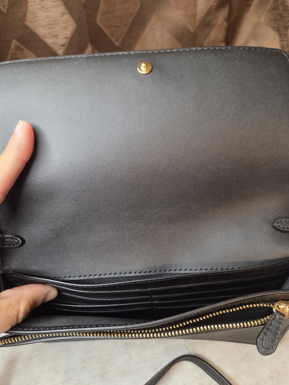Coach Dark Brown Signature Crossbody Wallet with Black Strap-Strap Is Unbranded - Picture 4 of 13